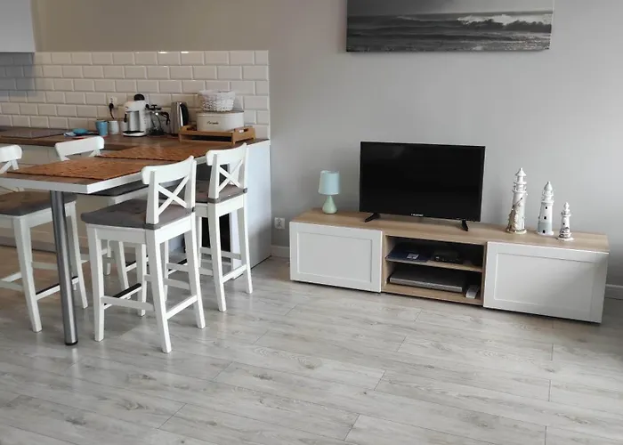 Lägenhet Przy Latarni Krynica Morska